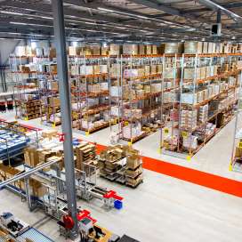 Met name de warehousingactiviteiten van logistiek dienstverleners zitten dit jaar in de lift, blijkt uit het vandaag verschenen Kwartaalbericht Transport & Logistiek van ING Economisch Bureau.