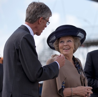Beatrix opent Tweede Maasvlakte