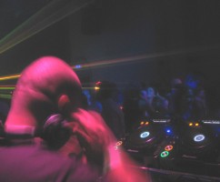 Walther ploos van amstel als dj