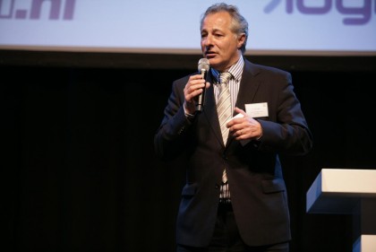 Dagvoorzitter Tom van t Hek: "Ik ben huisarts geweest en in de zorgsector zag ik hoe ongelooflijk veel geld er met slimme logistiek kan worden bespaard"