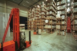 Nieuw magazijn voor Drenth