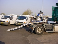 Motorcycle transport combination