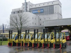 Hysters geleverd aan mengvoederbedrijf