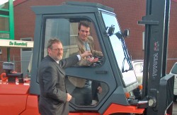 De overdracht van de heftruck