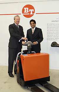 BT levert 100.000ste Powerdrive truck