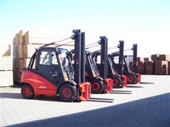 Vier nieuwe heftrucks voor Mevo