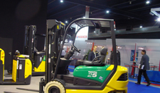 Komatsu