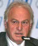 Wim Vos stapt op bij Vos Logistics