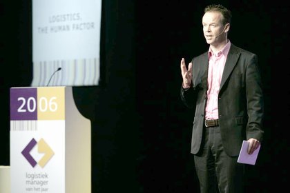 Jean-Paul Duurland (voorzitter van de stichting) is blij met de opkomst, ondanks het weeralarm