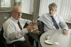 Van der Laar en Verhoeven praten over reorganisatie Vos Logistics