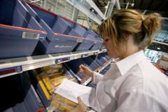 Papier sneller dan RF-barcodescanning en voicepicking