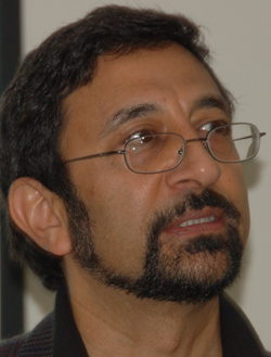 Rajan Suri in workshop over Quick Response Manufacturing