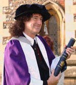 Brian May wordt universiteitsbestuurder