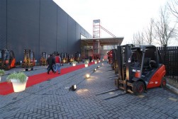 MotracLinde Roodshow