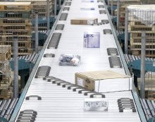 De online bestelde elektronicaproducten van V&D worden vanaf mei afgehandeld via het distributienetwerk van Impact Retail