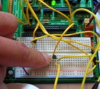 Miljoenen sensoren moeten magazijnen beveiligen