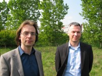 Links Joris Tenhagen, programmamanager Logistiek bij NV Regio Venlo en Kees Verweij een van de opstellers van het rapport: Regio Venlo: compleet in innovatieve logistiek.