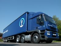 Virgin Megastore in zee met Kuehne en Nagel