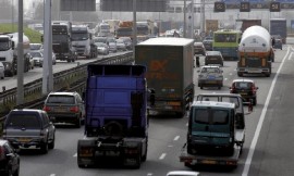 De Verkeersonderneming wil met RITS het aantal files op de A15 in het Rotterdamse havengebied reduceren.