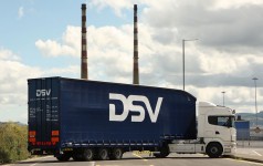 DSV zet mes in banenbestand