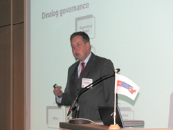 Prof. Jan Fransoo van Dinalog 