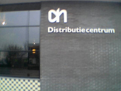 AH wil besparen op distributie