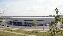 Philips is voornemens om de distributieactiviteiten in Drachten te concentreren in het dc op Flight Forum bij Eindhoven.