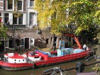 De eerste bierboot heeft sinds deze week een 'zusje' die elektrisch aangedreven wordt en daardoor C02 neutraal is.