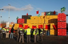 Werknemers van Inbev blokkeren sinds vorige week donderdag de poorten van Belgische bierbrouwerijen