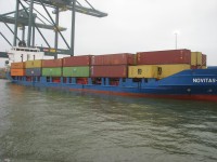 Onderzoeker Rob Konings ziet voor de binnenvaart vooral veel groeimogelijkheden in het transport van halfproducten en consumentengoederen per container.