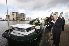 Eerste elektrisch vrachtschip Amsterdam gedoopt. Foto: Maarten Feenstra