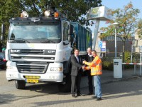 De verkoop van trucks zal volgend jaar met 19 procent stijgen tot 11.000. DAF voerde de productie van trucks de afgelopen weer op.