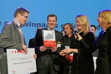 Raben Nederland in Winterswijk won afgelopen zaterdag de jaarlijkse ondernemersprijs van TLN in de categorie ‘groot’ 