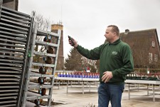 Johan Star: FloraHolland gaat vanaf 10 januari alleen CC containers met RFID-label gebruiken en ondersteunen. We raden ketenpartners dan ook sterk aan om alsnog zo snel mogelijk een scanner aan te sch