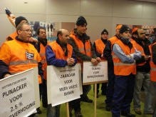 In december voerde het dc-personeel van AH nog actie voor een betere cao. Nu zijn er klachten over de werkdruk in het dc in Zaandam.