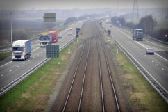Spoorplatform RailportVenlo begint deze maand met steun van de havenbedrijven van Antwerpen en Duisburg een marktverkenning voor uitbreiding van goederenspoordiensten via de corridor Antwerpen – Venlo
