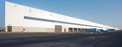 De Fetim Group, een wereldwijd opererende verkooporganisatie van producten voor doe-het-zelf-ketens, heeft begin februari een centraal distributiecentrum in gebruik genomen in het Afrikahaven-complex 