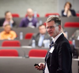 Rene de koster material handling