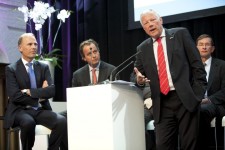 Leo van wijk:“we zijn als land nog altijd gateway to europe, waarbij logistiek een zeer belangrijke rol speelt. maar sector hanteren daarbij concepten die 25 jaar oud zijn. worden we du