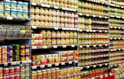 De schappen van de AH winkels zijn weer vol. Dinsdag en woensdag had AH grote problemen bij het bevoorraden van zijn winkels als gevolg van een computerprobleem in drie distributiecentra.