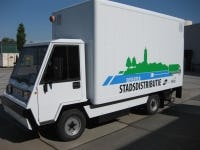 Deventer Stadsdistributie, een samenwerking tussen MKB Deventer en de sociale werkplaats Sallcon Werktalent, is in het leven geroepen om een groene oplossing te bieden voor de bevoorradingsproblemen i