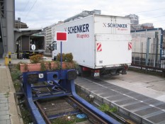 Volgens het Road Freight Transport Vademecum 2010 Report van de Europese Commissie was DB Schenker de grootste Europese landtransporteur, met een omzet van 11,3 miljard euro.