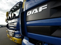 DAF legt rond Kersttijd de productie twee weken stil.