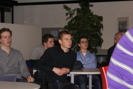 Tweedejaars studenten van de NHTV-opleiding Logistiek & technische Vervoerskunde (LTV) waren afgelopen donderdag op bezoek bij Lean and Green Award winnaar Vanderlande Industries in het kader van de L