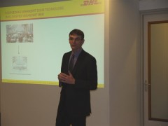 Mark van Dijk (Manager Strategy & Quality bij DHL: inzet van fietskoeriers is de beste en meest duurzame oplossing bij stedelijke distributie.' 