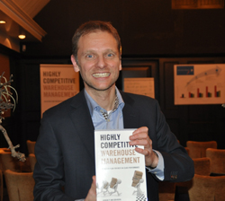 Jeroen van den Berg presenteert zijn nieuwe boek