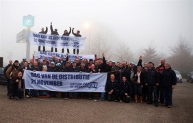 Personeel van de distributiecentra van supermarktketen Jumbo in Veghel voelt zich geïntimideerd. 