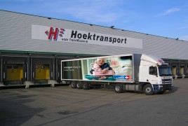 Hoek wil Hadema Logistics overnemen. Ook gaat de logistiek dienstverlener uit Utrecht ruimte beschikbaar stellen op haar trailers voor goede doelen. KWF Kankerbestrijding is de eerste organisatie die 