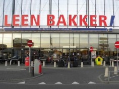 Retailorganisatie Leen Bakker implementeert Winroute van Descartes om het distributieproces van de eigen winkels te optimaliseren. 