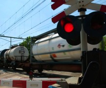 Samen met producenten en veladers van petrochemische en brandbare producten heeft KNV Spoorgoederenvervoer een convenant gesloten waarin afgesproken wordt dat wagons met vloeibaar gas (zoals LPG) of b